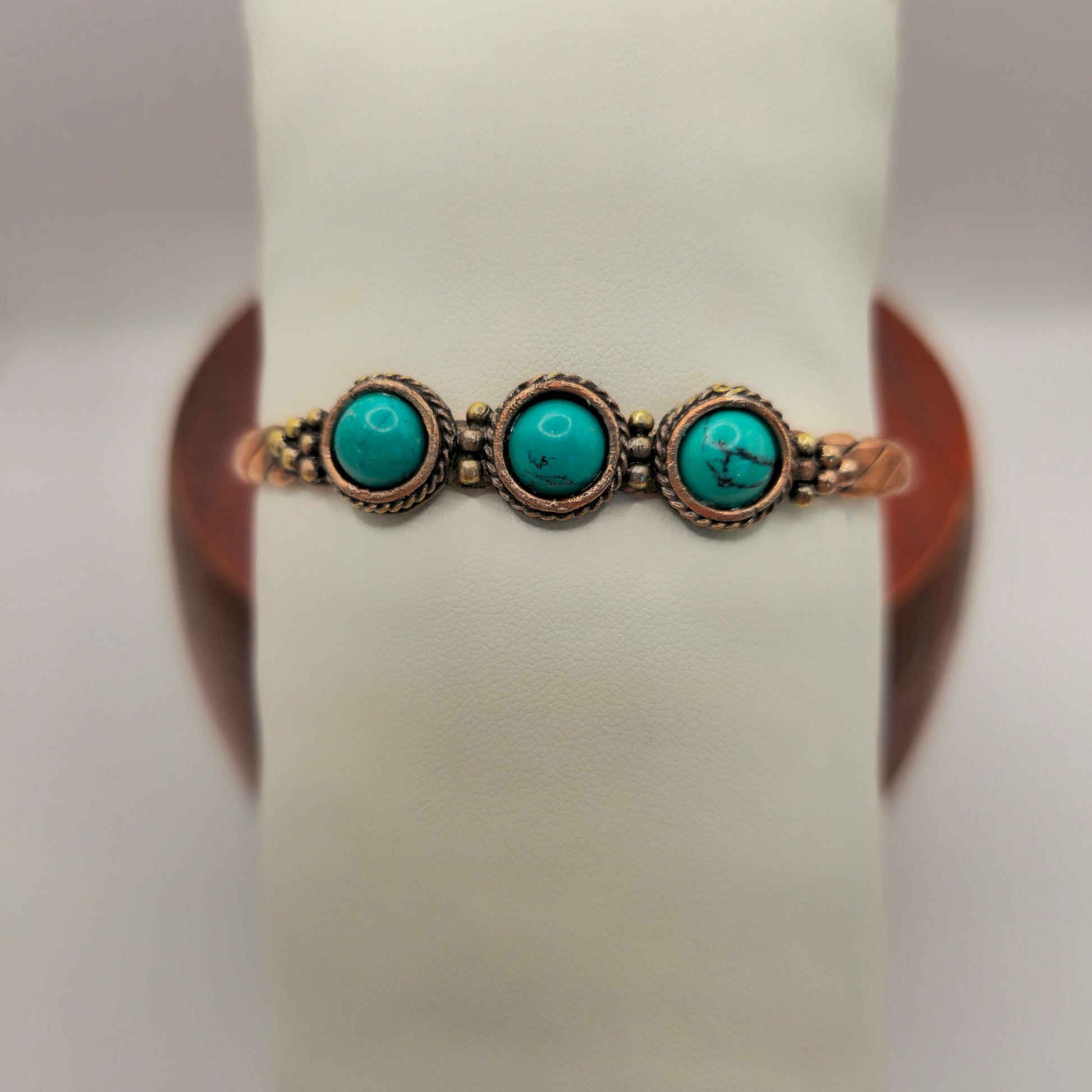 Bracelet torsadé pierres turquoises