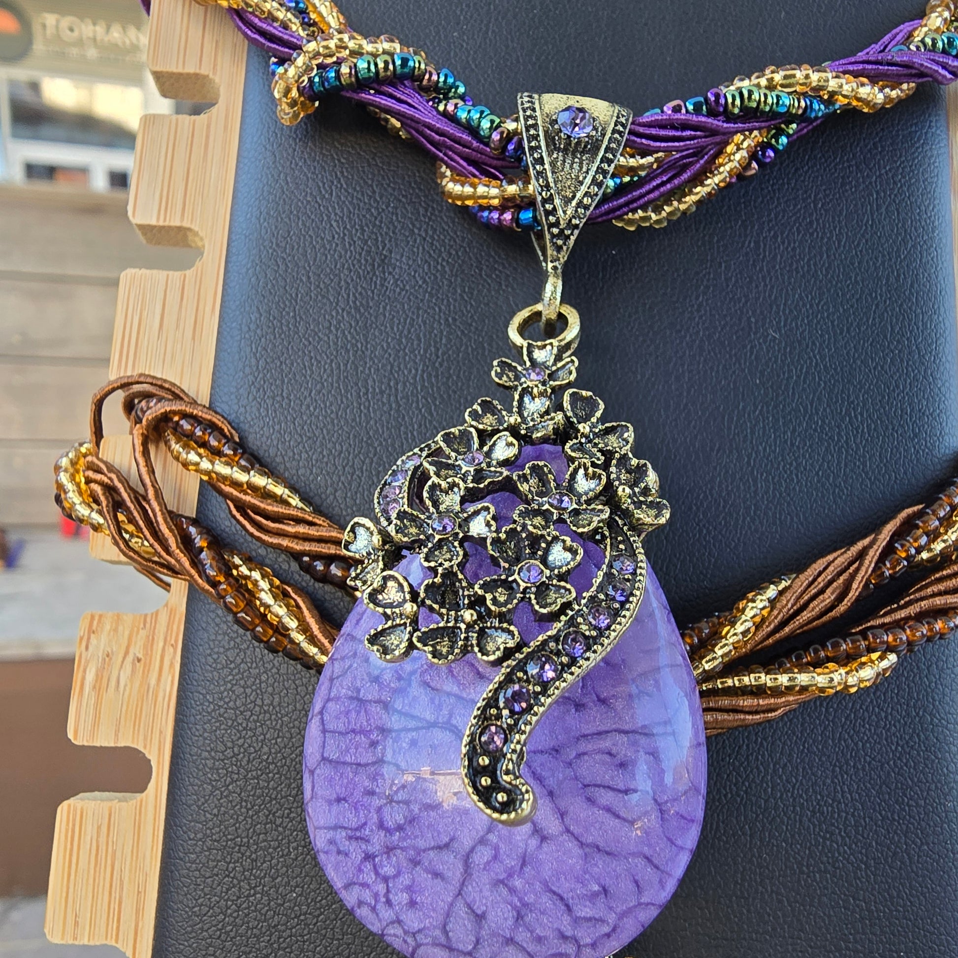 Collier Rena