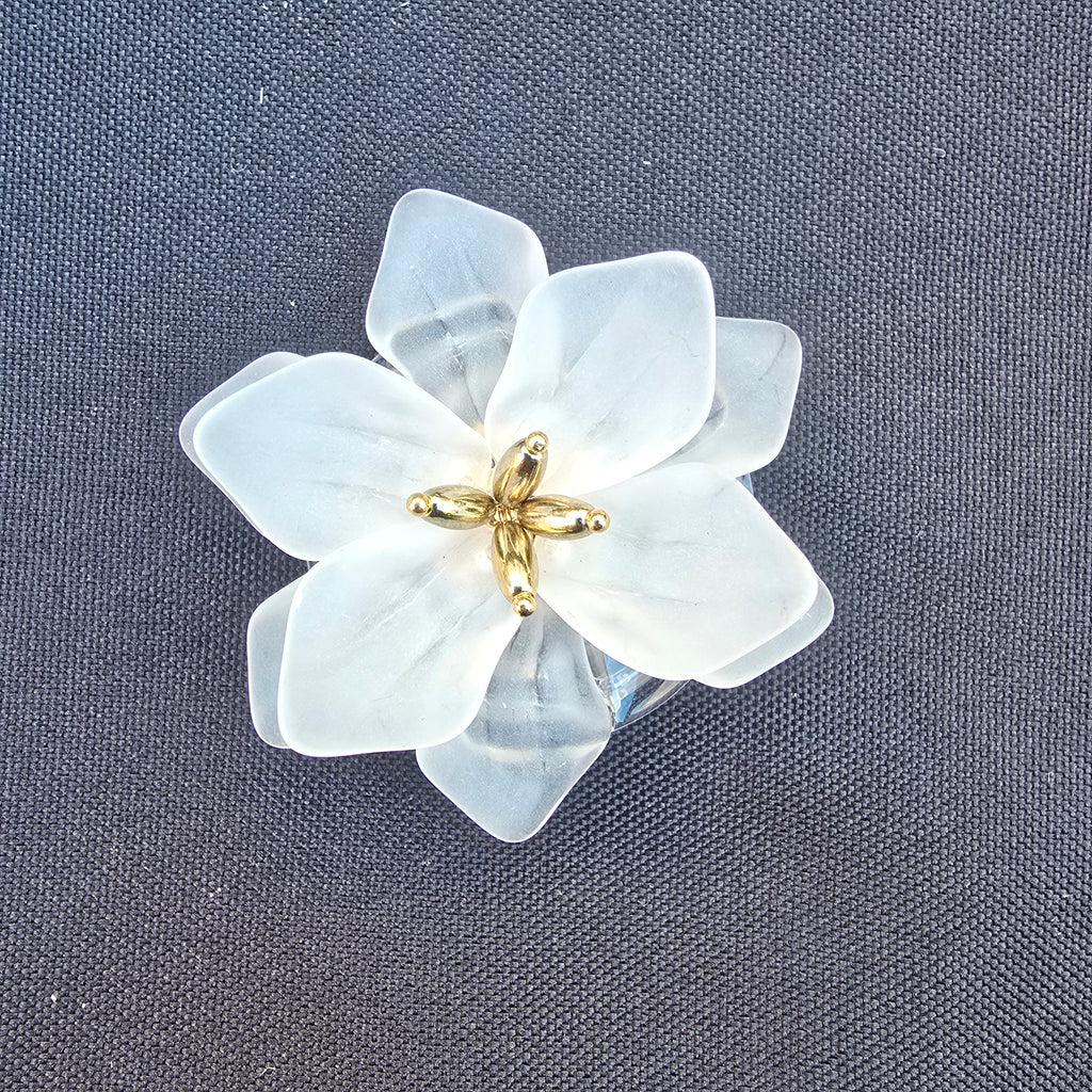 Support de téléphone fleur blanche